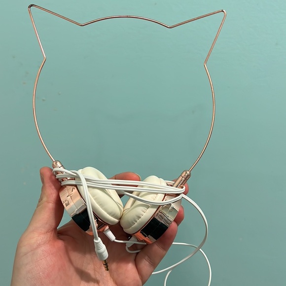 Francesca’s Cat Headphones NWT! - Picture 4 of 4